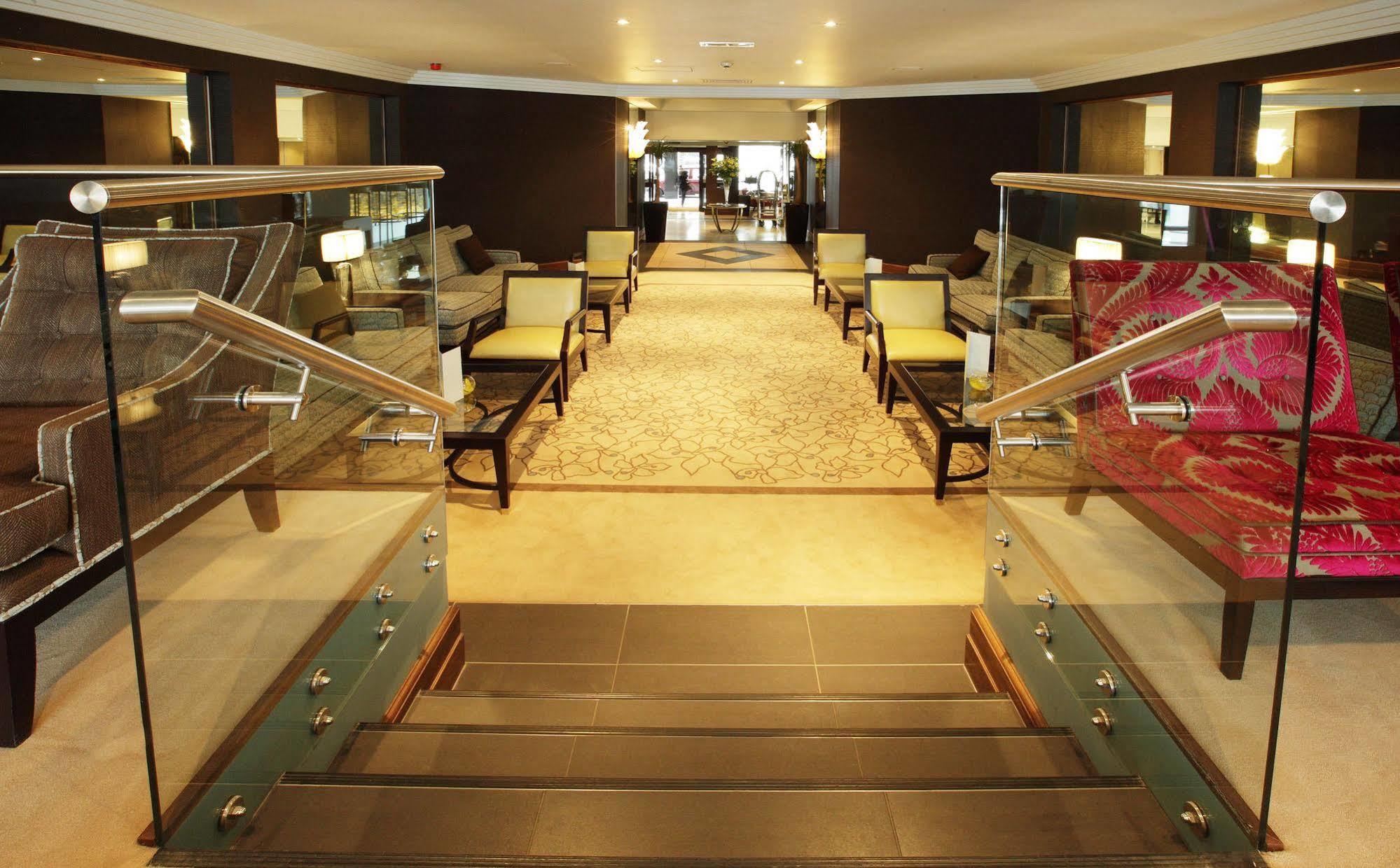 The Bristol Hotel Dış mekan fotoğraf